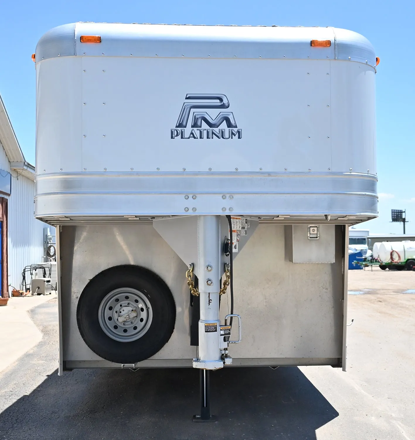 2024 Platinum 8'x20' Cargo GN Trailer with Hydraulic Jack