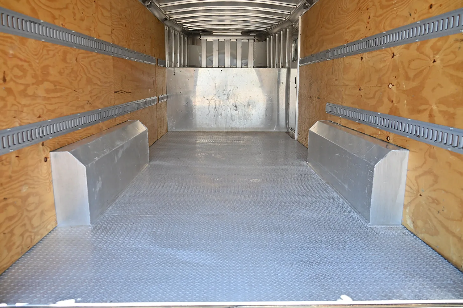 2024 Platinum 8'x20' Cargo GN Trailer with Hydraulic Jack